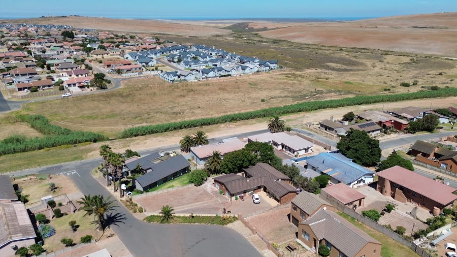 5 Bedroom Property for Sale in Vredenburg Western Cape